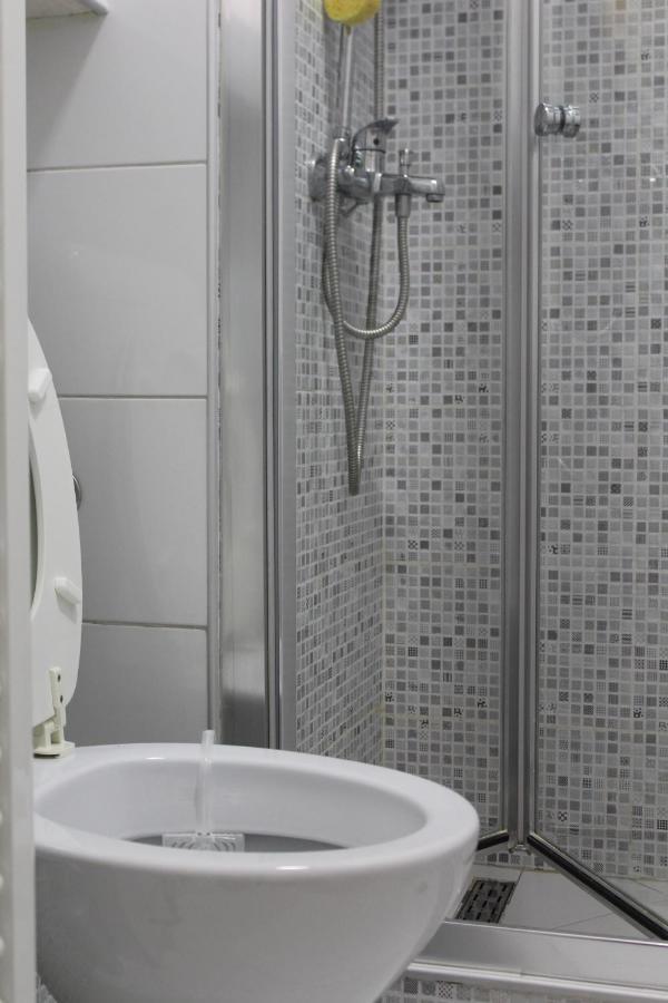 Red Apartment سراييفو المظهر الخارجي الصورة