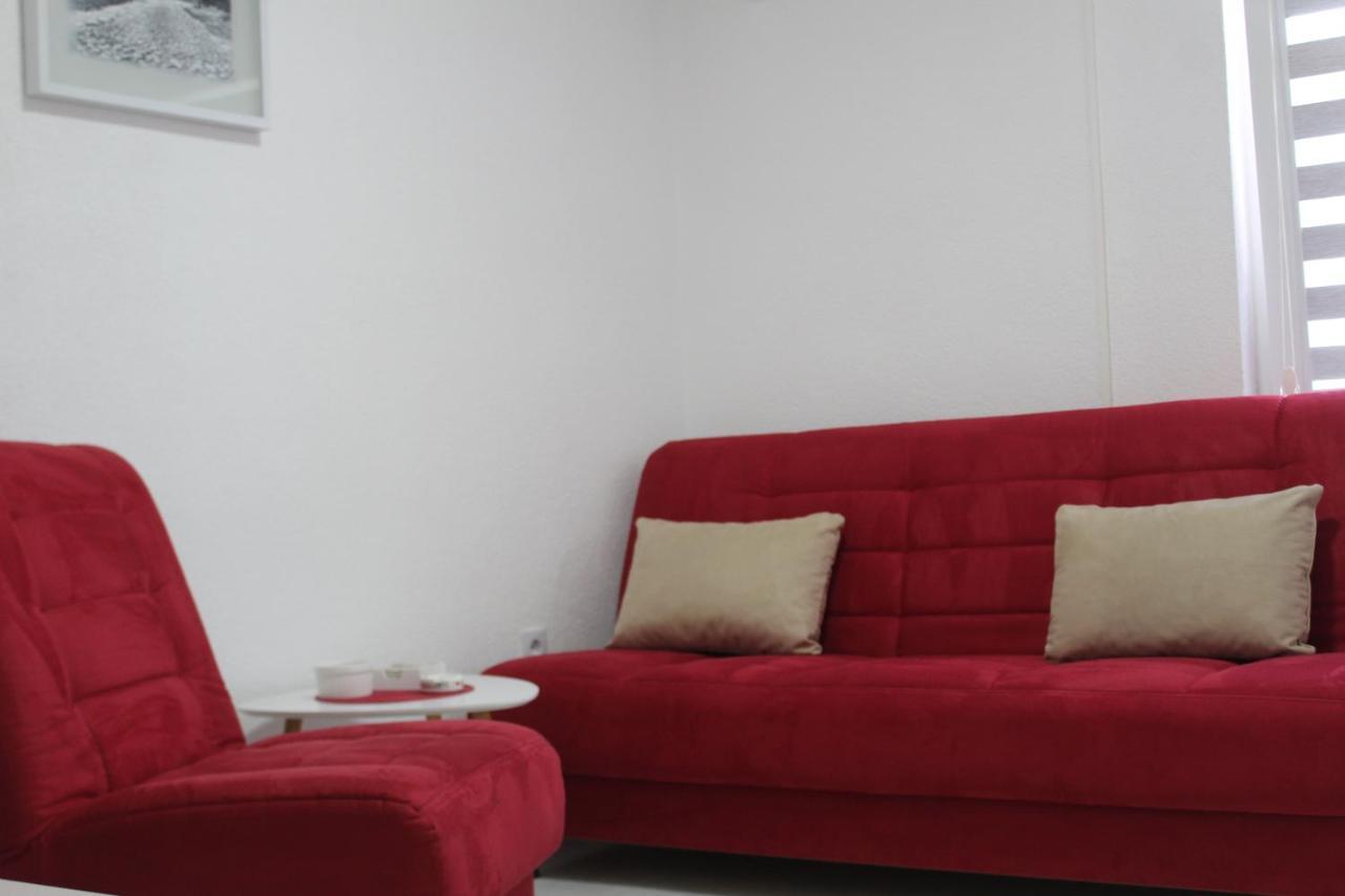 Red Apartment سراييفو المظهر الخارجي الصورة